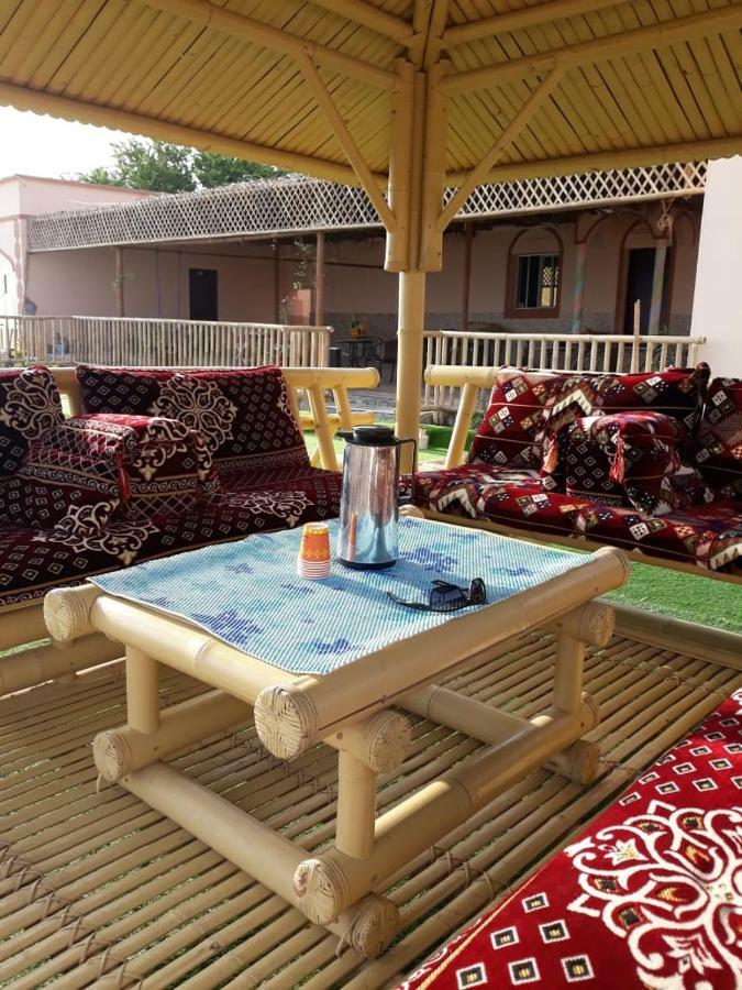 Alshumukh guesthouse Al Ghalilah Eksteriør billede